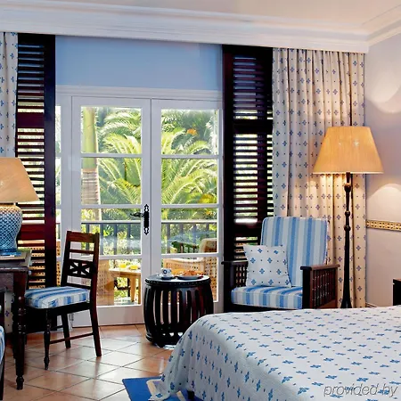 Seaside Grand Residencia - Gran Lujo Отель