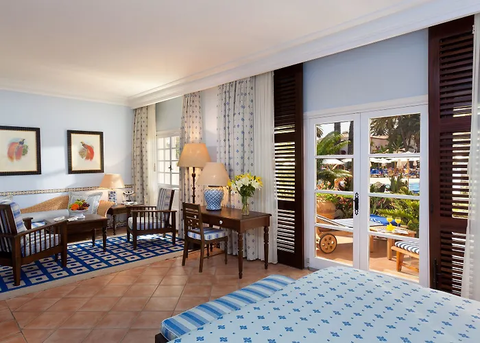 Отель Seaside Grand Residencia - Gran Lujo Маспаломас